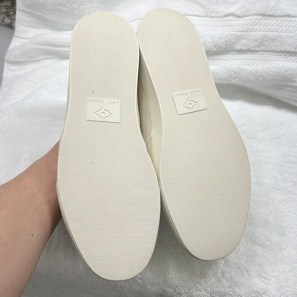NWOT Katy Perry Canvas shoes size 9.5 - Picture 4 of 7